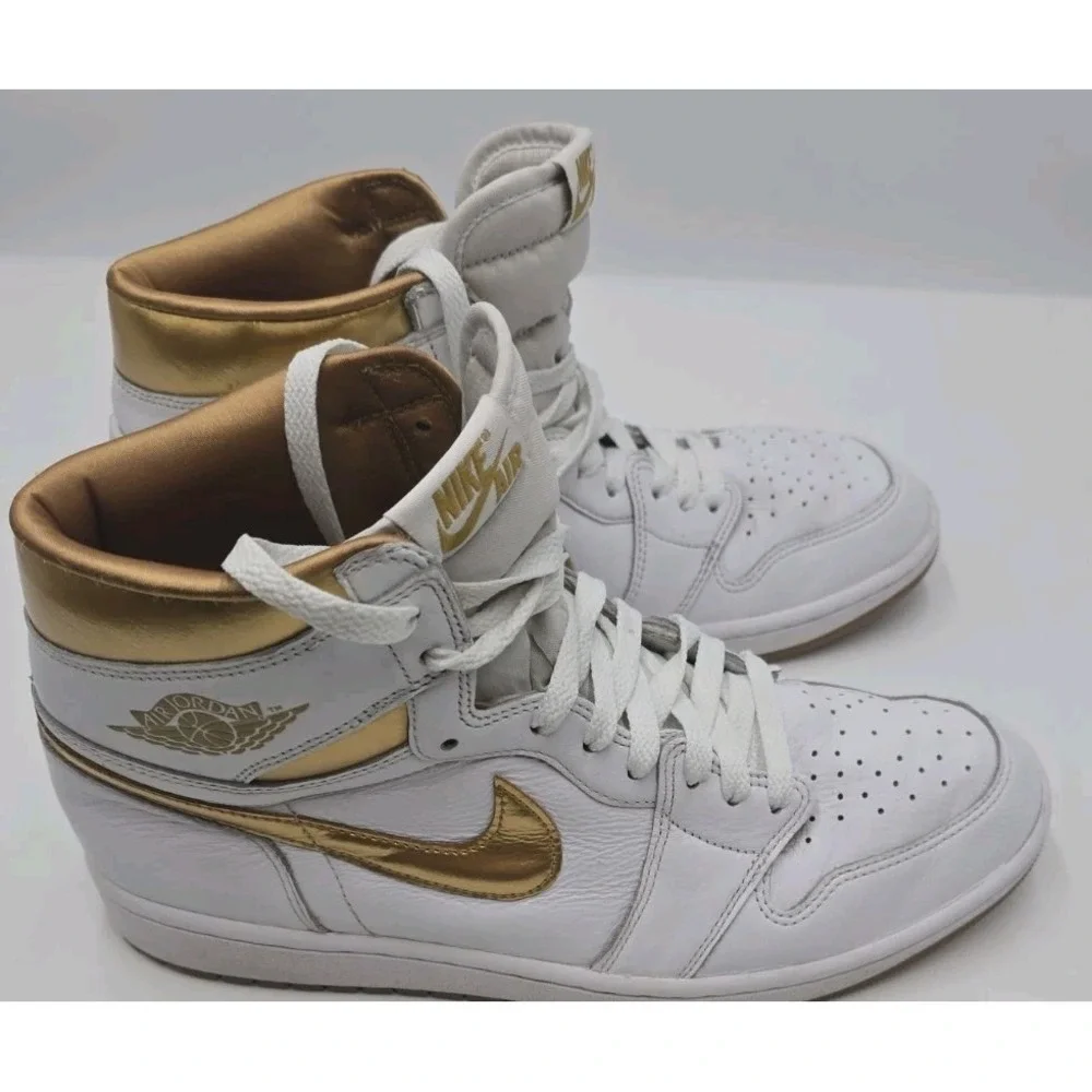 Jordan 1 Retro High OG Mens Shoes White-Metallic Gold FD2596-107 Basketball 11.5
